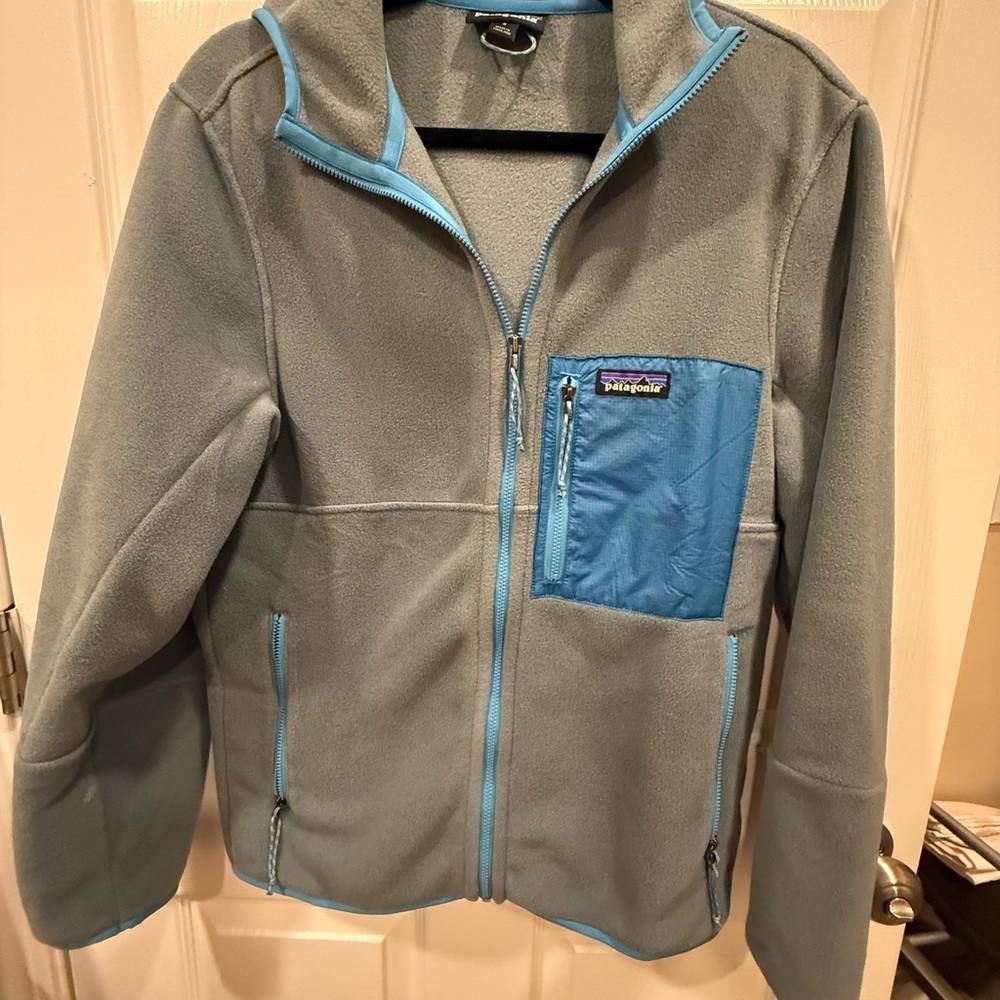Patagonia Gray and Blue Fleece Jacket